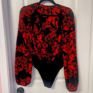 SHEIN Floral Long Sleeved Bodysuit
